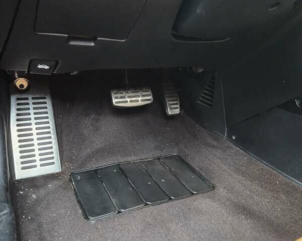 Красный Хендай Купе, объемом двигателя 2.7 л и пробегом 200 тыс. км за 5800 $, фото 15 на Automoto.ua