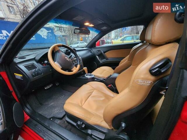 Красный Хендай Купе, объемом двигателя 2.7 л и пробегом 200 тыс. км за 5800 $, фото 4 на Automoto.ua