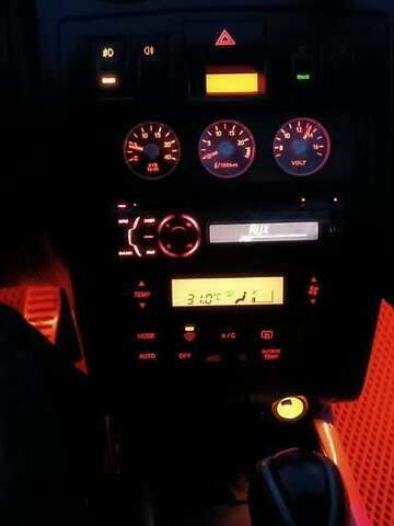 Червоний Хендай Купе, об'ємом двигуна 2.7 л та пробігом 186 тис. км за 5800 $, фото 2 на Automoto.ua