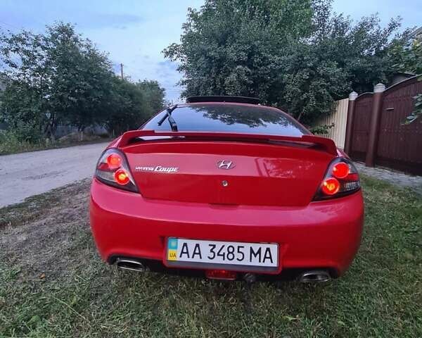 Червоний Хендай Купе, об'ємом двигуна 2 л та пробігом 250 тис. км за 6500 $, фото 1 на Automoto.ua