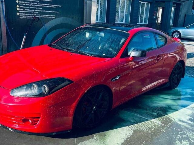 Червоний Хендай Купе, об'ємом двигуна 2.7 л та пробігом 230 тис. км за 5900 $, фото 2 на Automoto.ua