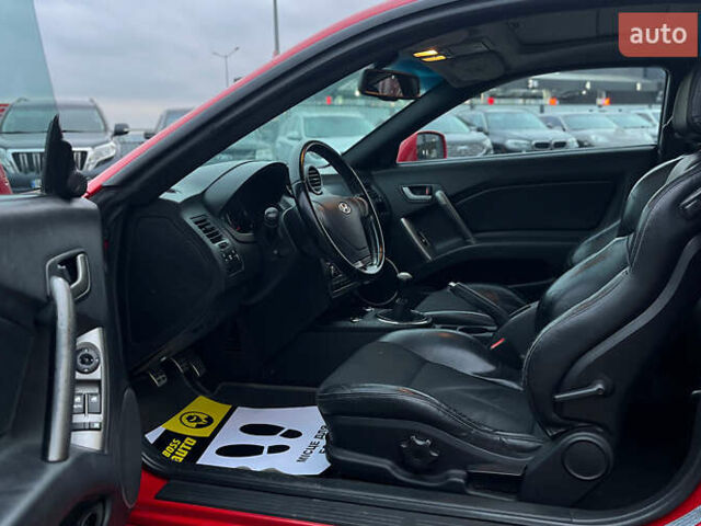 Красный Хендай Купе, объемом двигателя 2 л и пробегом 170 тыс. км за 6500 $, фото 8 на Automoto.ua