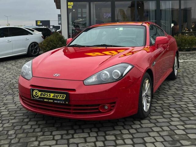 Красный Хендай Купе, объемом двигателя 2 л и пробегом 170 тыс. км за 6500 $, фото 2 на Automoto.ua