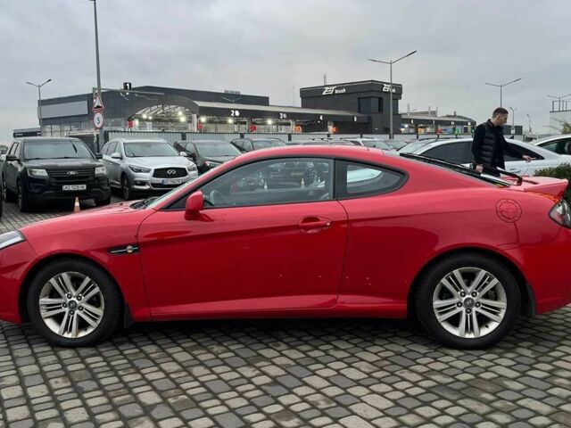 Красный Хендай Купе, объемом двигателя 2 л и пробегом 170 тыс. км за 6500 $, фото 3 на Automoto.ua