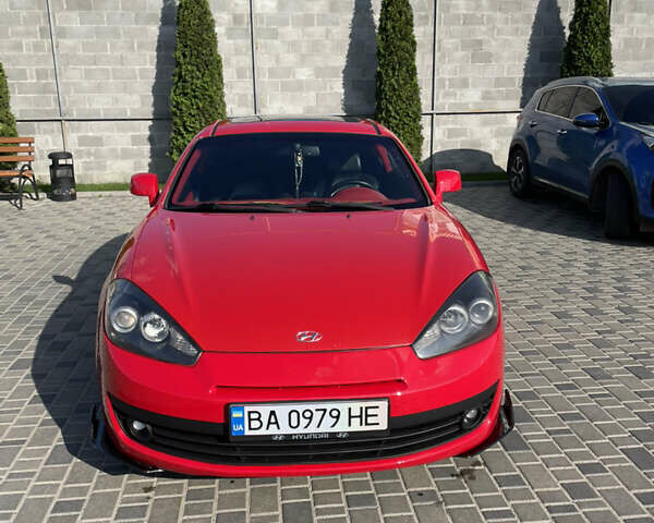 Красный Хендай Купе, объемом двигателя 1.98 л и пробегом 241 тыс. км за 6500 $, фото 1 на Automoto.ua