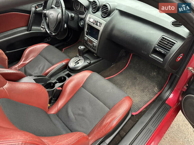 Червоний Хендай Купе, об'ємом двигуна 1.98 л та пробігом 170 тис. км за 5800 $, фото 7 на Automoto.ua