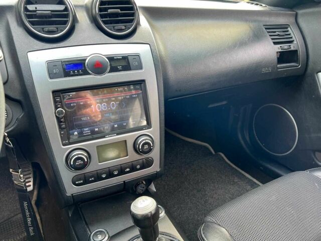 Хендай Купе 2008 в Киеве на Automoto.ua Красный Хендай Купе, объемом двигателя 2 л и пробегом 209 тыс. км за 6490 $, фото 11 на Automoto.ua