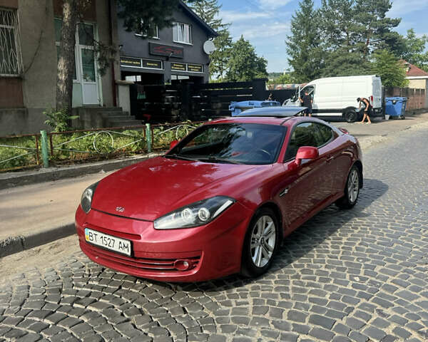 Красный Хендай Купе, объемом двигателя 2 л и пробегом 202 тыс. км за 6400 $, фото 1 на Automoto.ua