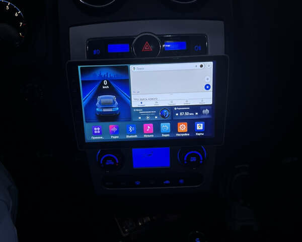 Хендай Купе 2008 в Харькове на Automoto.ua Красный Хендай Купе, объемом двигателя 1.98 л и пробегом 191 тыс. км за 7000 $, фото 6 на Automoto.ua