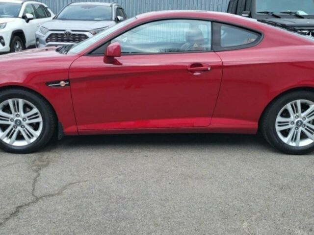 Червоний Хендай Купе, об'ємом двигуна 2 л та пробігом 219 тис. км за 2900 $, фото 2 на Automoto.ua