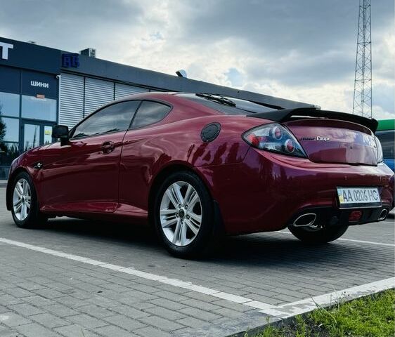 Красный Хендай Купе, объемом двигателя 2 л и пробегом 192 тыс. км за 5200 $, фото 19 на Automoto.ua