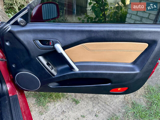Хендай Купе, объемом двигателя 2 л и пробегом 129 тыс. км за 6500 $, фото 2 на Automoto.ua