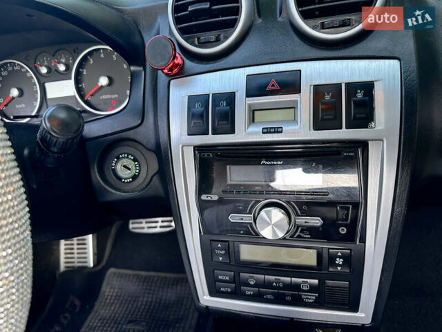 Хендай Купе, объемом двигателя 2 л и пробегом 129 тыс. км за 6500 $, фото 3 на Automoto.ua