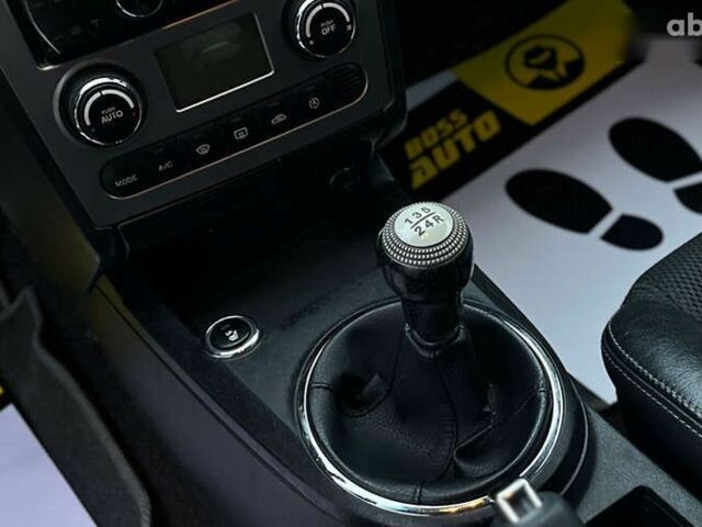 Хендай Купе, об'ємом двигуна 2 л та пробігом 170 тис. км за 6500 $, фото 14 на Automoto.ua