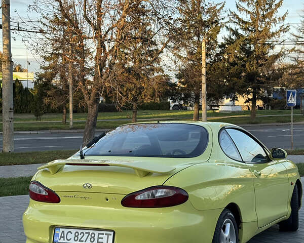 Желтый Хендай Купе, объемом двигателя 2 л и пробегом 206 тыс. км за 4400 $, фото 7 на Automoto.ua
