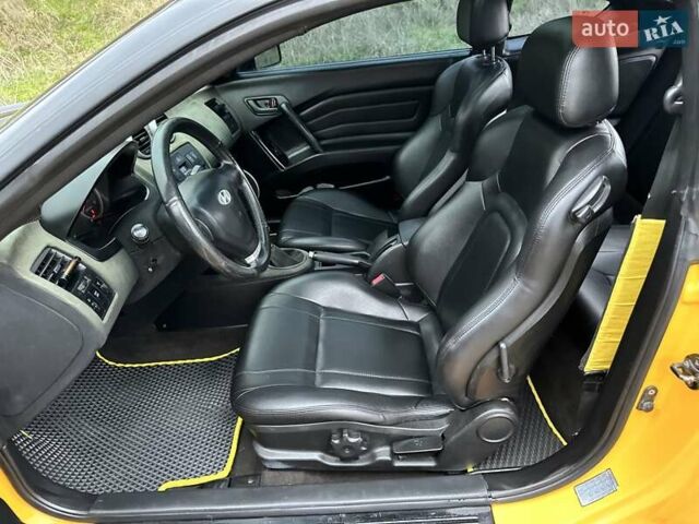 Желтый Хендай Купе, объемом двигателя 1.98 л и пробегом 222 тыс. км за 4800 $, фото 27 на Automoto.ua