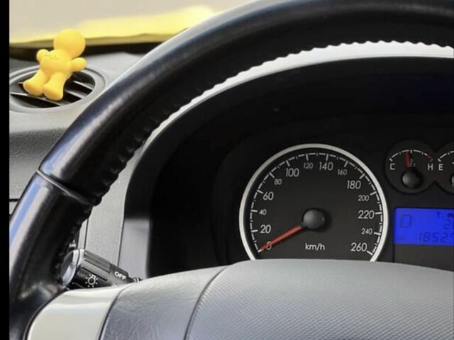 Жовтий Хендай Купе, об'ємом двигуна 2 л та пробігом 198 тис. км за 7199 $, фото 9 на Automoto.ua