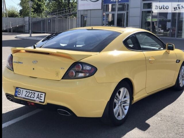 Жовтий Хендай Купе, об'ємом двигуна 2 л та пробігом 198 тис. км за 7199 $, фото 3 на Automoto.ua