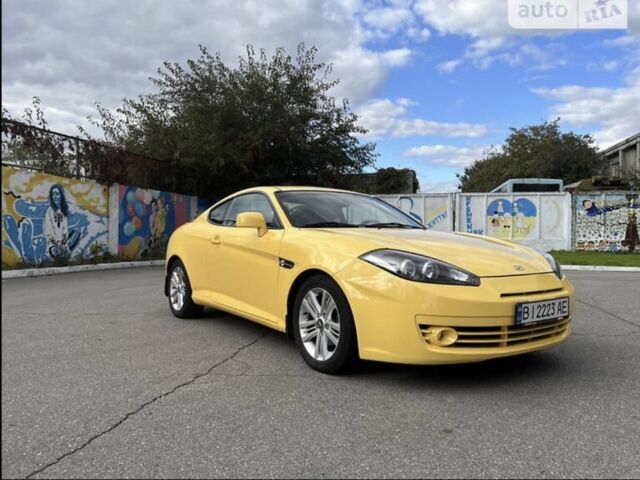 Жовтий Хендай Купе, об'ємом двигуна 2 л та пробігом 198 тис. км за 7199 $, фото 6 на Automoto.ua