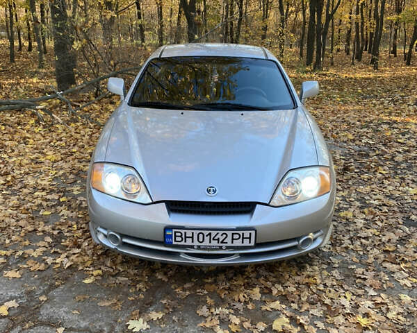 Сірий Хендай Купе, об'ємом двигуна 2 л та пробігом 144 тис. км за 4500 $, фото 13 на Automoto.ua