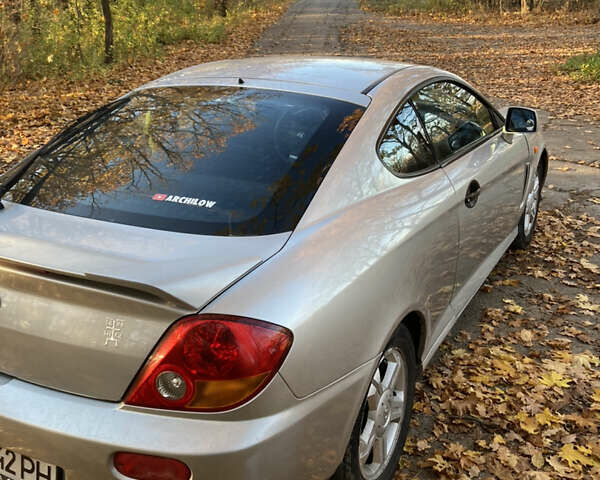 Сірий Хендай Купе, об'ємом двигуна 2 л та пробігом 144 тис. км за 4500 $, фото 14 на Automoto.ua