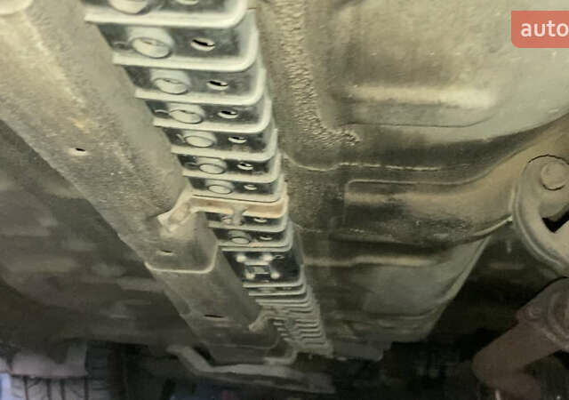 Сірий Хендай Купе, об'ємом двигуна 2 л та пробігом 144 тис. км за 4500 $, фото 30 на Automoto.ua