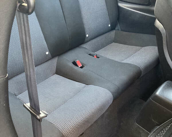 Сірий Хендай Купе, об'ємом двигуна 2 л та пробігом 144 тис. км за 4500 $, фото 20 на Automoto.ua