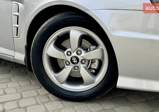 Серый Хендай Купе, объемом двигателя 2 л и пробегом 133 тыс. км за 5350 $, фото 24 на Automoto.ua