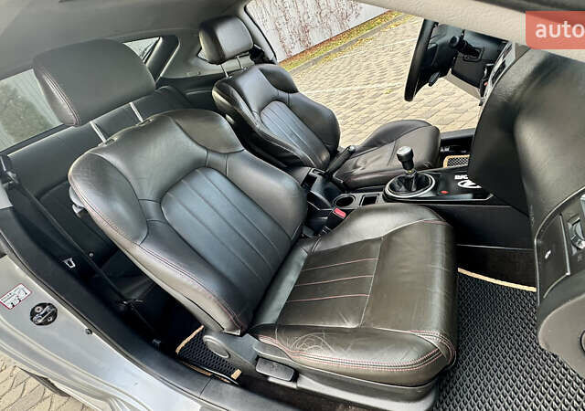 Серый Хендай Купе, объемом двигателя 2 л и пробегом 133 тыс. км за 5350 $, фото 37 на Automoto.ua