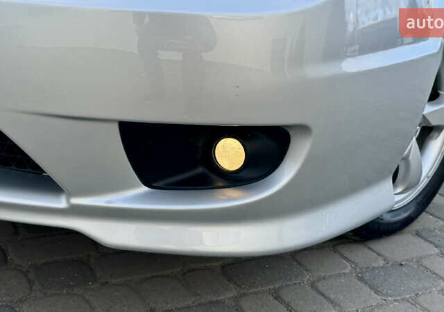 Серый Хендай Купе, объемом двигателя 2 л и пробегом 133 тыс. км за 5350 $, фото 8 на Automoto.ua