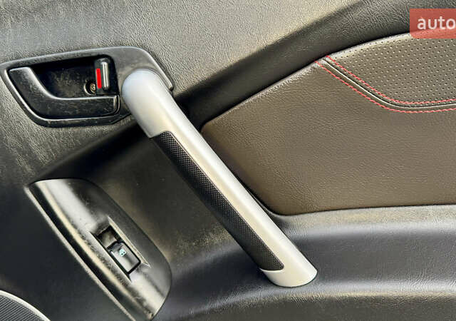 Серый Хендай Купе, объемом двигателя 2 л и пробегом 133 тыс. км за 5350 $, фото 65 на Automoto.ua