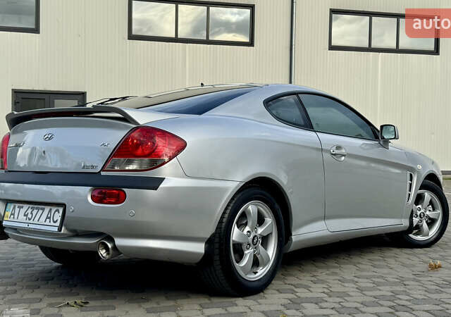 Серый Хендай Купе, объемом двигателя 2 л и пробегом 133 тыс. км за 5350 $, фото 16 на Automoto.ua