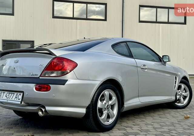 Серый Хендай Купе, объемом двигателя 2 л и пробегом 133 тыс. км за 5350 $, фото 13 на Automoto.ua