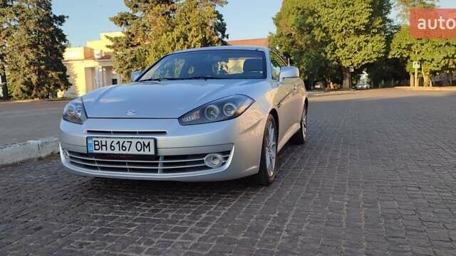 Сірий Хендай Купе, об'ємом двигуна 1.98 л та пробігом 166 тис. км за 7500 $, фото 4 на Automoto.ua