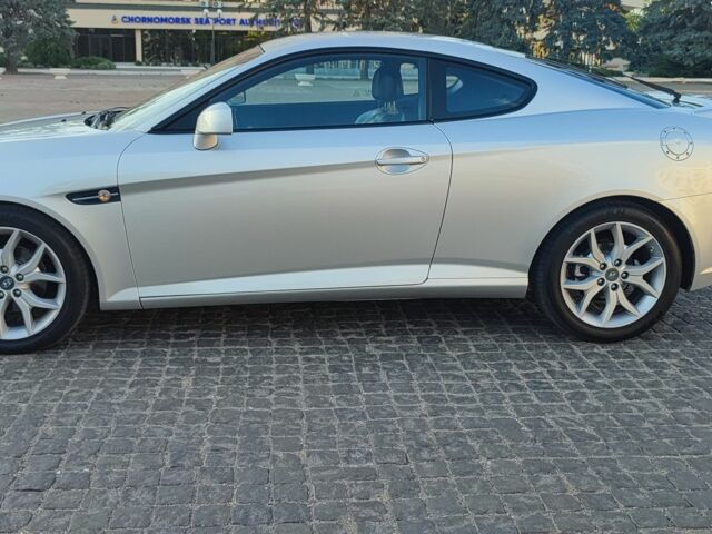 Сірий Хендай Купе, об'ємом двигуна 2 л та пробігом 167 тис. км за 7700 $, фото 3 на Automoto.ua