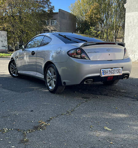 Сірий Хендай Купе, об'ємом двигуна 1.98 л та пробігом 195 тис. км за 6700 $, фото 23 на Automoto.ua