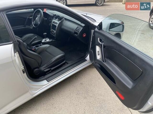 Сірий Хендай Купе, об'ємом двигуна 1.98 л та пробігом 195 тис. км за 6800 $, фото 23 на Automoto.ua