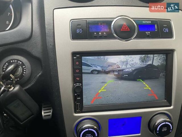 Сірий Хендай Купе, об'ємом двигуна 1.98 л та пробігом 195 тис. км за 6800 $, фото 18 на Automoto.ua