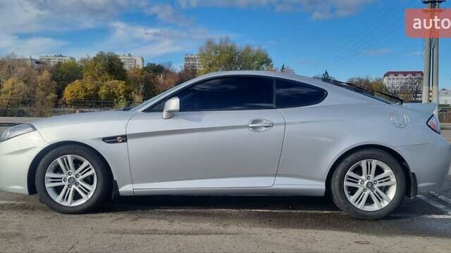 Хендай Купе 2008 в Сумах на Automoto.ua Серый Хендай Купе, объемом двигателя 1.98 л и пробегом 184 тыс. км за 9000 $, фото 2 на Automoto.ua