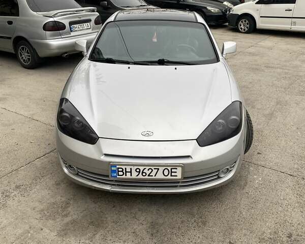 Сірий Хендай Купе, об'ємом двигуна 1.98 л та пробігом 195 тис. км за 6800 $, фото 4 на Automoto.ua