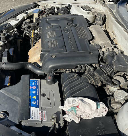 Сірий Хендай Купе, об'ємом двигуна 1.98 л та пробігом 195 тис. км за 6700 $, фото 13 на Automoto.ua