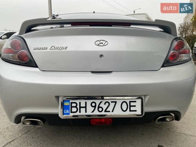 Сірий Хендай Купе, об'ємом двигуна 1.98 л та пробігом 195 тис. км за 6800 $, фото 25 на Automoto.ua