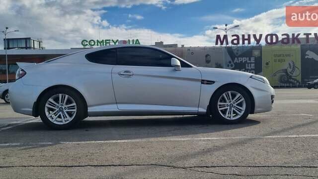 Хендай Купе 2008 в Сумах на Automoto.ua Серый Хендай Купе, объемом двигателя 1.98 л и пробегом 184 тыс. км за 9000 $, фото 3 на Automoto.ua