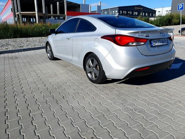 Сірий Хендай Купе, об'ємом двигуна 2 л та пробігом 133 тис. км за 8700 $, фото 3 на Automoto.ua