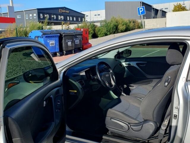 Сірий Хендай Купе, об'ємом двигуна 2 л та пробігом 133 тис. км за 8700 $, фото 5 на Automoto.ua