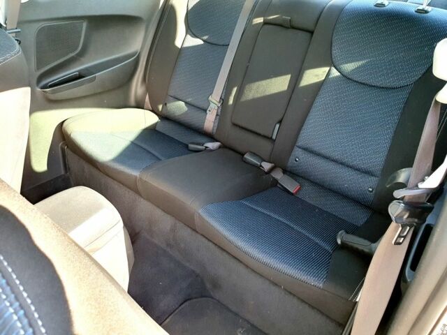 Сірий Хендай Купе, об'ємом двигуна 2 л та пробігом 133 тис. км за 8700 $, фото 7 на Automoto.ua