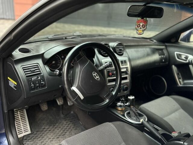 Синій Хендай Купе, об'ємом двигуна 1.6 л та пробігом 330 тис. км за 3500 $, фото 6 на Automoto.ua