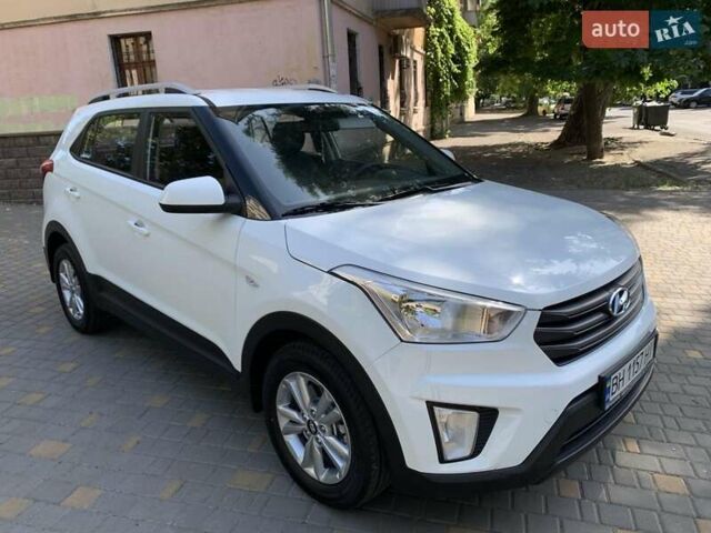 Белый Хендай Крета, объемом двигателя 2 л и пробегом 128 тыс. км за 13900 $, фото 3 на Automoto.ua