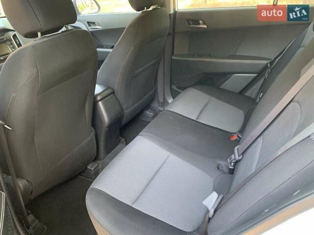 Белый Хендай Крета, объемом двигателя 2 л и пробегом 128 тыс. км за 13900 $, фото 26 на Automoto.ua