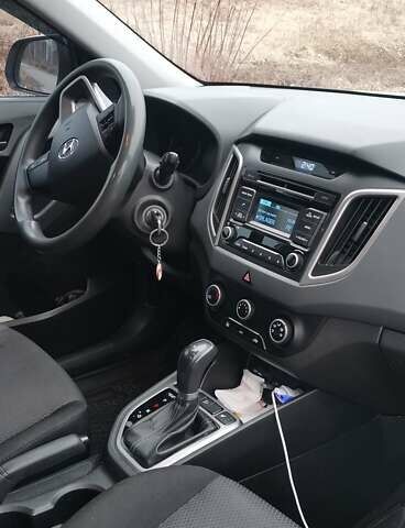 Белый Хендай Крета, объемом двигателя 1.59 л и пробегом 179 тыс. км за 13388 $, фото 5 на Automoto.ua